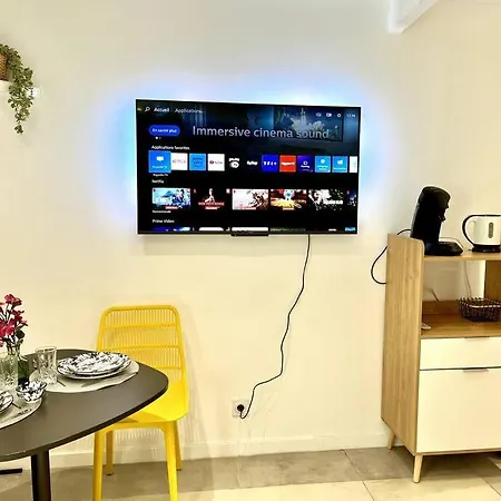 Апартаменты Jerickais Studio In Аржантей